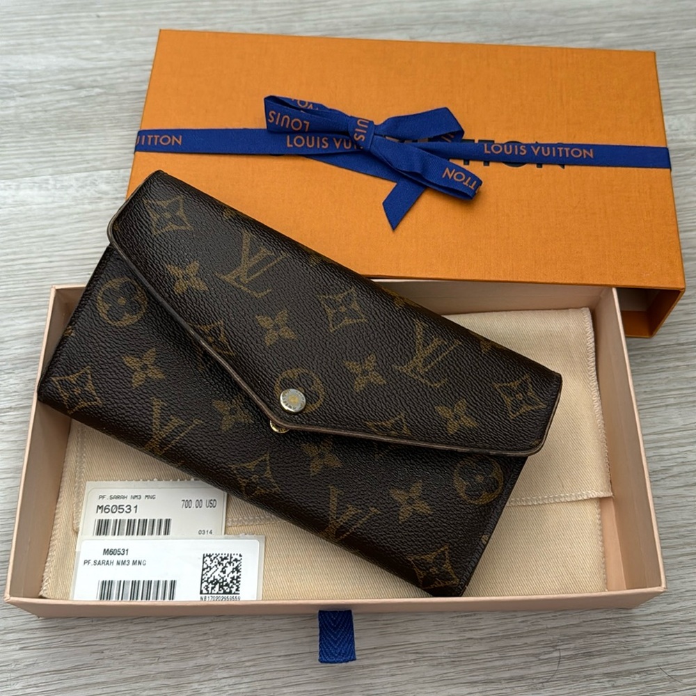 Louis Vuitton Sarah Wallet